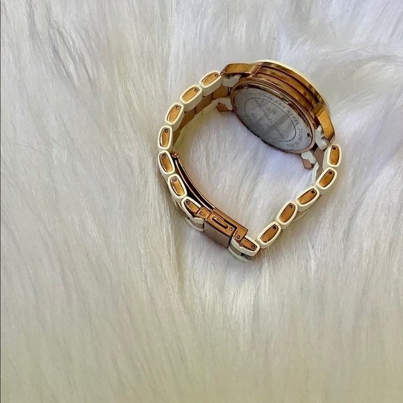 Michael Kors | White Rose Gold Watch - Picture 4 of 7